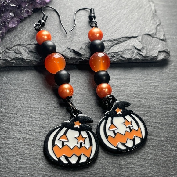 Hand Crafted Jewelry - Agate And Onyx Halloween Pumpkin Earrings - Black and Orange